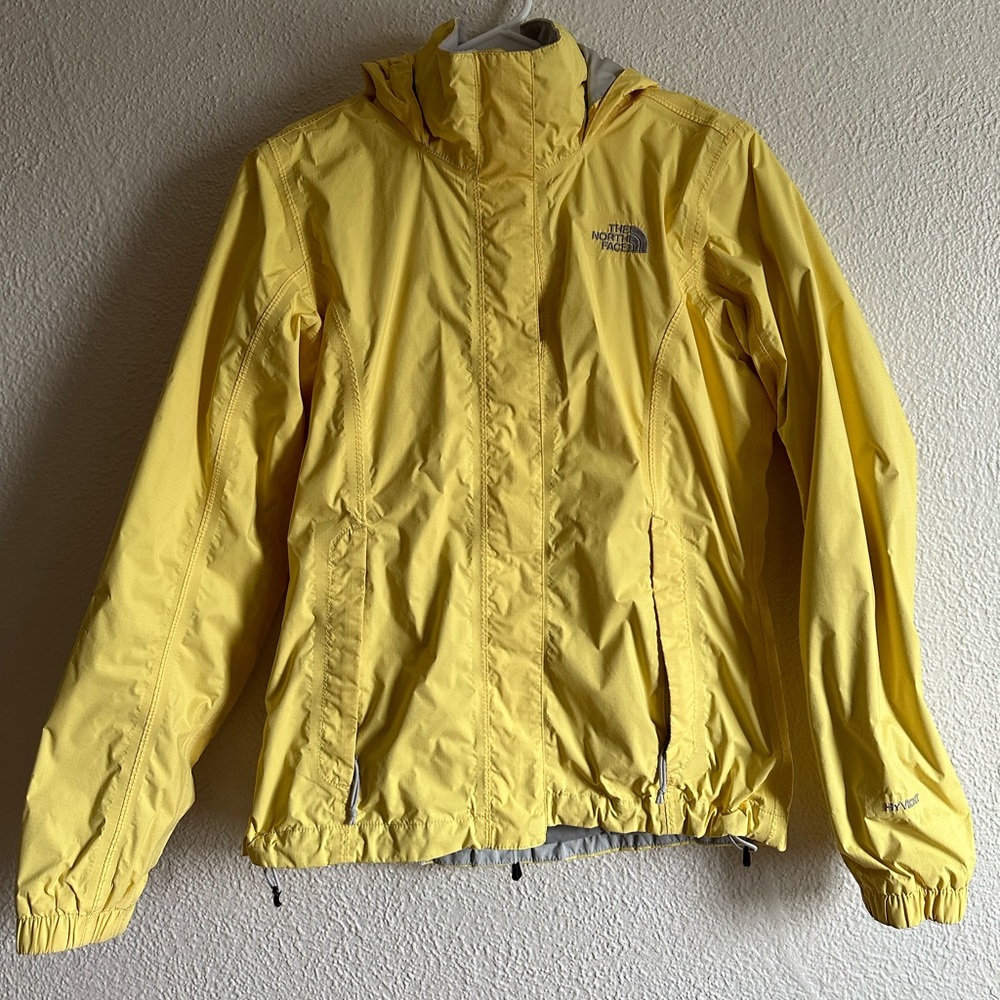 The north face, yellow windbreaker jacket, size XS, good condition